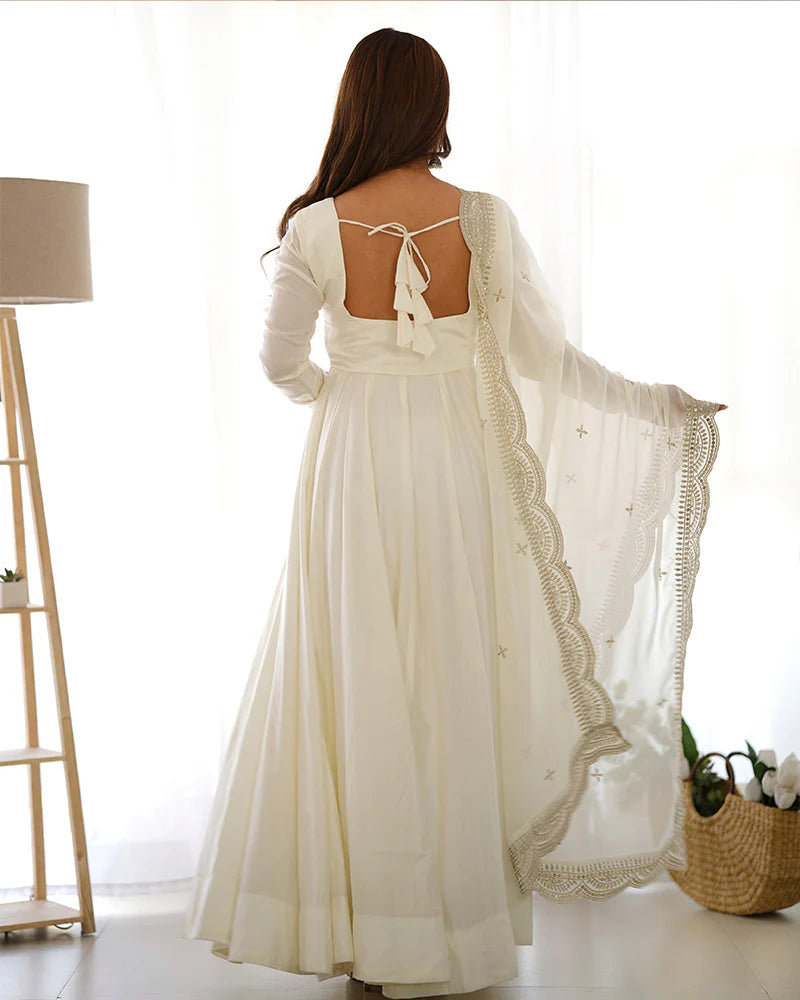 BEAUTIFUL WHITE COLOR PURE CHANDERI SILK THREE PIECE ANARKALI SUIT