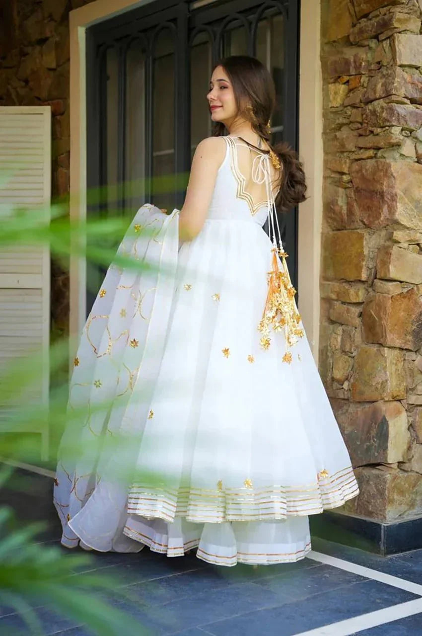 LIGHT IVORY SOFT CHIFFON KURTA SET WITH HAND GOTTA WORK