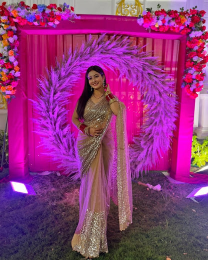 KRITIKA SINGH IN GOLDEN SOFT NET BEAUTIFUL DESIGNER SAREE