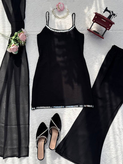 BLACK COLOR 90'S STYLE ICONIC KURTA SET