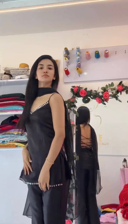 BLACK COLOR 90'S STYLE ICONIC KURTA SET