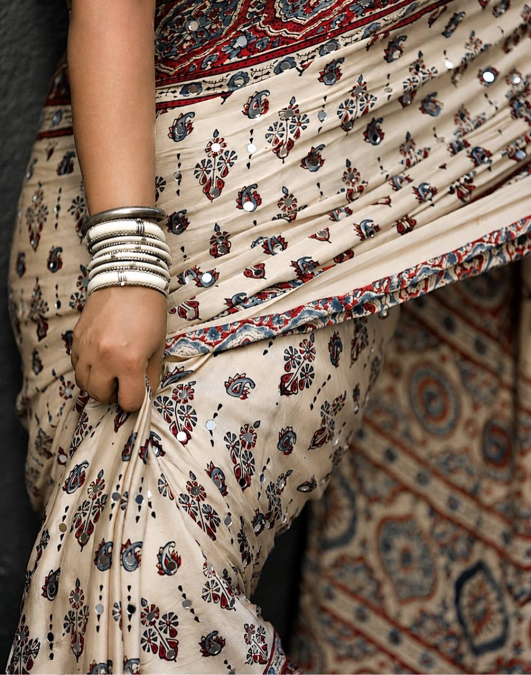 IVORY AJRAKH PRINT MIRROR WORK SAREE