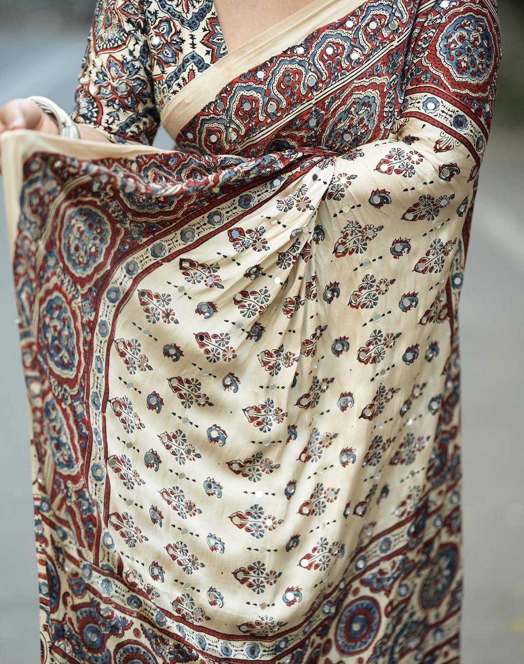 IVORY AJRAKH PRINT MIRROR WORK SAREE
