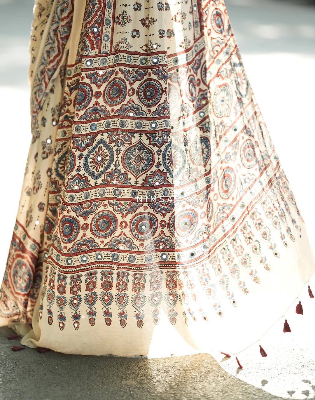 IVORY AJRAKH PRINT MIRROR WORK SAREE