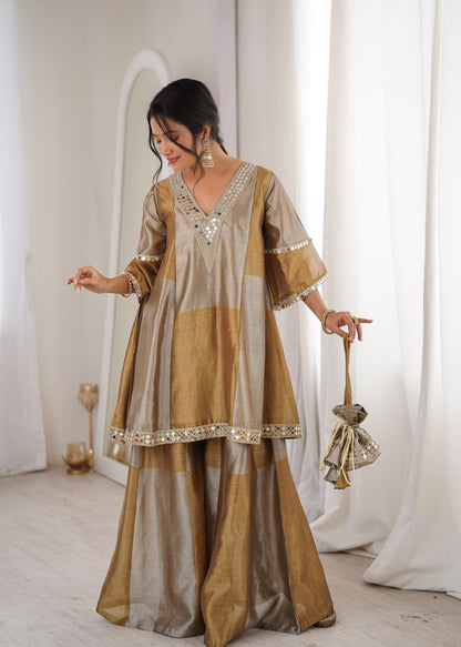 QUEEN STYLE EMBROIDERED MIRROR WORK OUTFIT WITH MATCHING BATWA