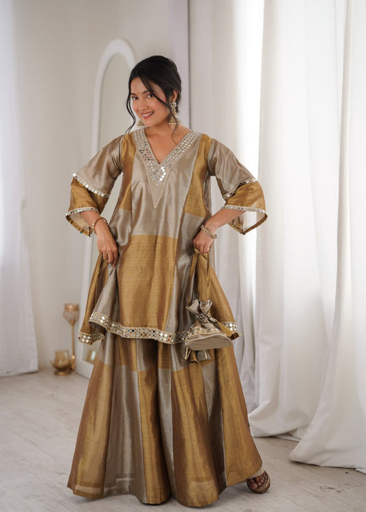 QUEEN STYLE EMBROIDERED MIRROR WORK OUTFIT WITH MATCHING BATWA