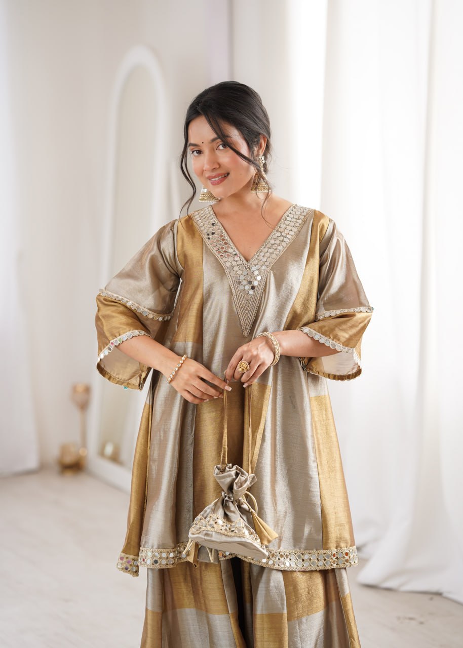 QUEEN STYLE EMBROIDERED MIRROR WORK OUTFIT WITH MATCHING BATWA