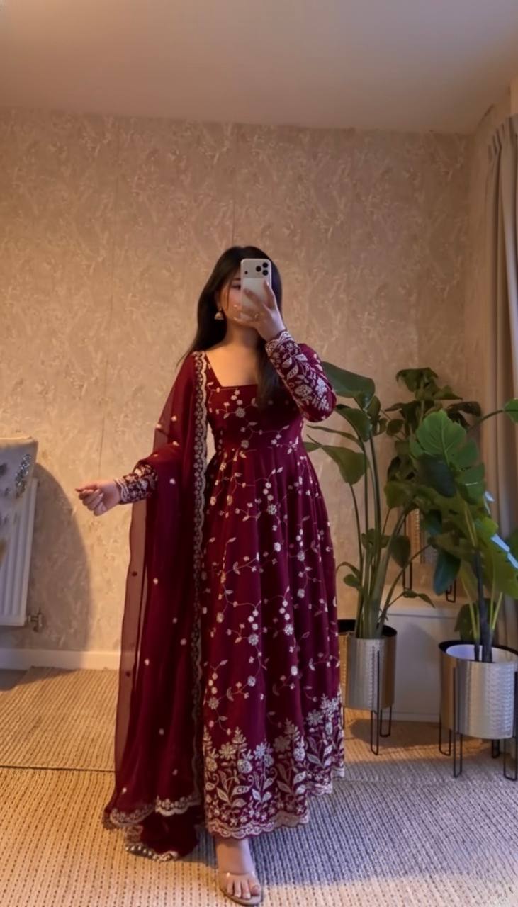 MAROON COLOR HEAVY FANDY SILK EMBROIDERY SEQUENCE WORK ANARKALI SUIT