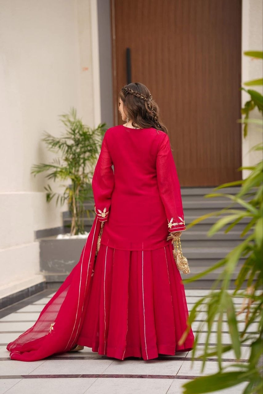RED COLOR HEAVENLY CHARKHI GOTA KURTA SET