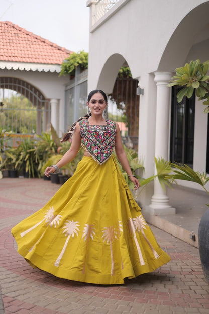 NAVRATRI SPECIAL PARROT GREEN KUTCHI GAMTHI WITH MIRROR WORK & COCONUT GOTA WORK LEHENGA CHOLI
