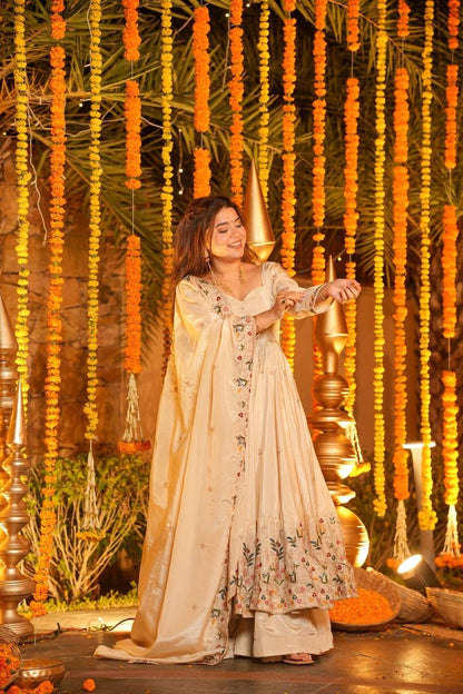 OFF WHITE MASTANI FLORAL ANARKALI SUIT SET OF 3
