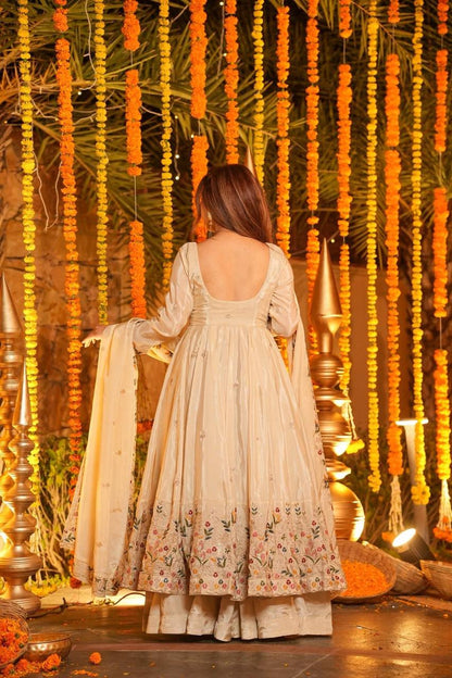 OFF WHITE MASTANI FLORAL ANARKALI SUIT SET OF 3