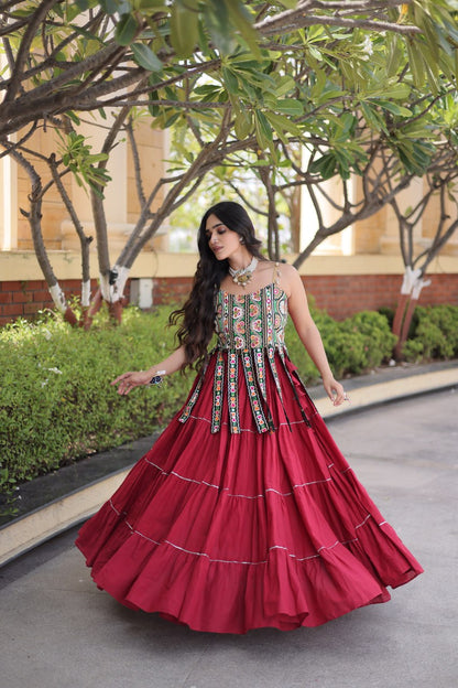 DESIGNER MAROON KORA COTTON KUTCHI EMBROIDERED PATCHWORK NAVRATRI LEHENGA CHOLI