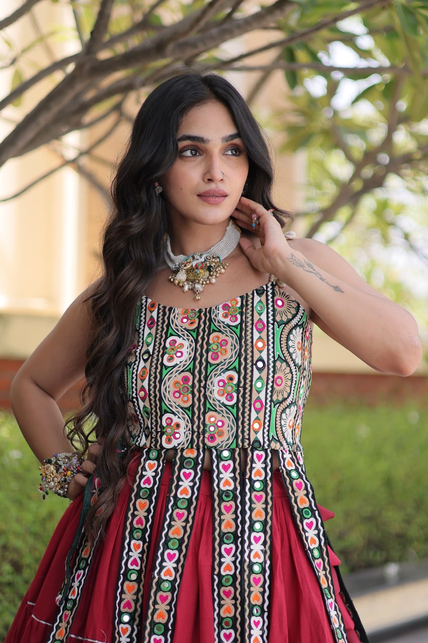 DESIGNER MAROON KORA COTTON KUTCHI EMBROIDERED PATCHWORK NAVRATRI LEHENGA CHOLI