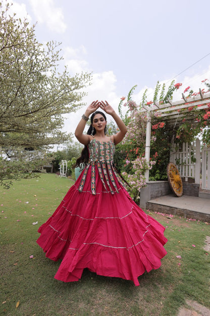 DESIGNER RANI PINK KORA COTTON KUTCHI EMBROIDERED PATCHWORK NAVRATRI LEHENGA CHOLI