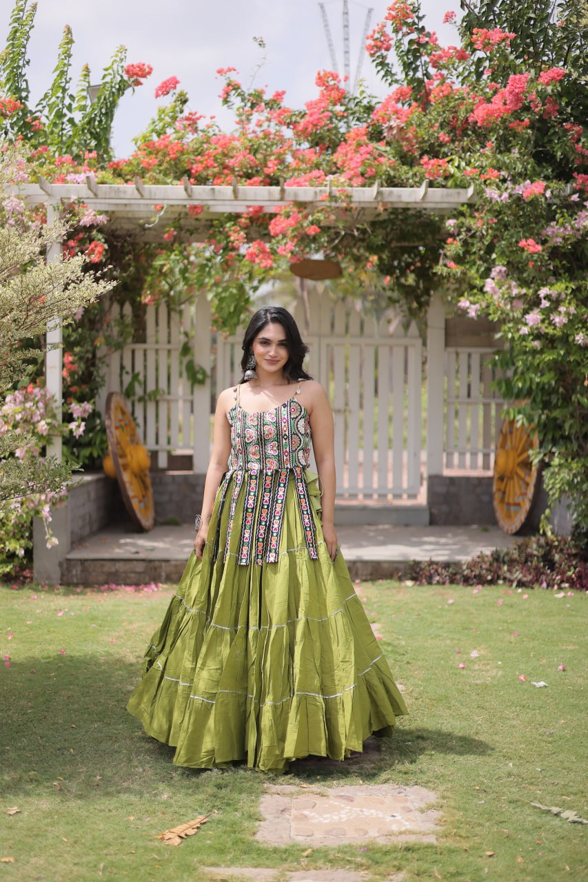 DESIGNER GREEN KORA COTTON KUTCHI EMBROIDERED PATCHWORK NAVRATRI LEHENGA CHOLI