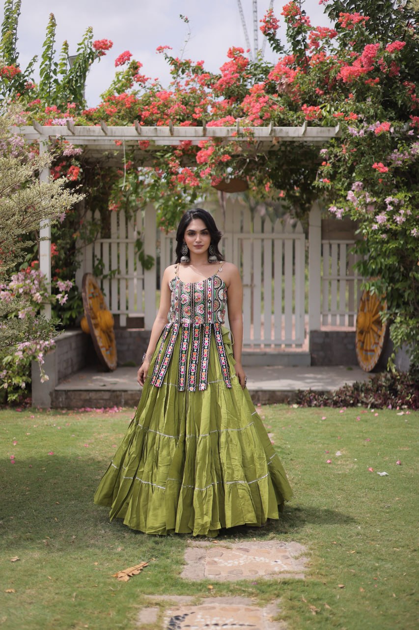 DESIGNER GREEN KORA COTTON KUTCHI EMBROIDERED PATCHWORK NAVRATRI LEHENGA CHOLI