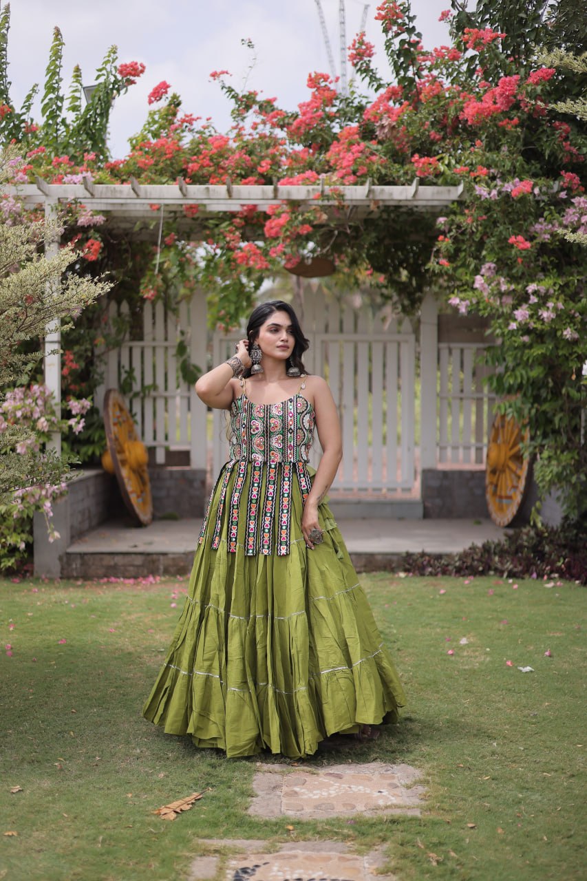 DESIGNER GREEN KORA COTTON KUTCHI EMBROIDERED PATCHWORK NAVRATRI LEHENGA CHOLI