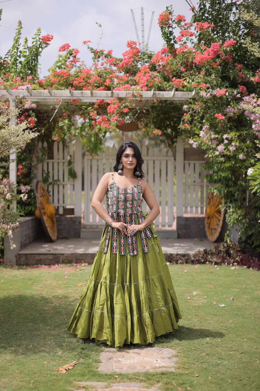 DESIGNER GREEN KORA COTTON KUTCHI EMBROIDERED PATCHWORK NAVRATRI LEHENGA CHOLI