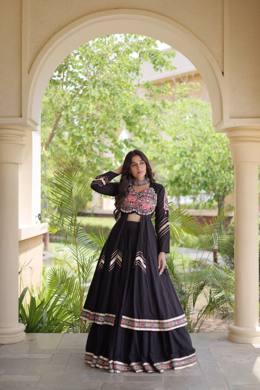 KASHVI BLACK GAMTHI EMBROIDERED MIRROR WORK NAVRATRI LEHENGA CHOLI