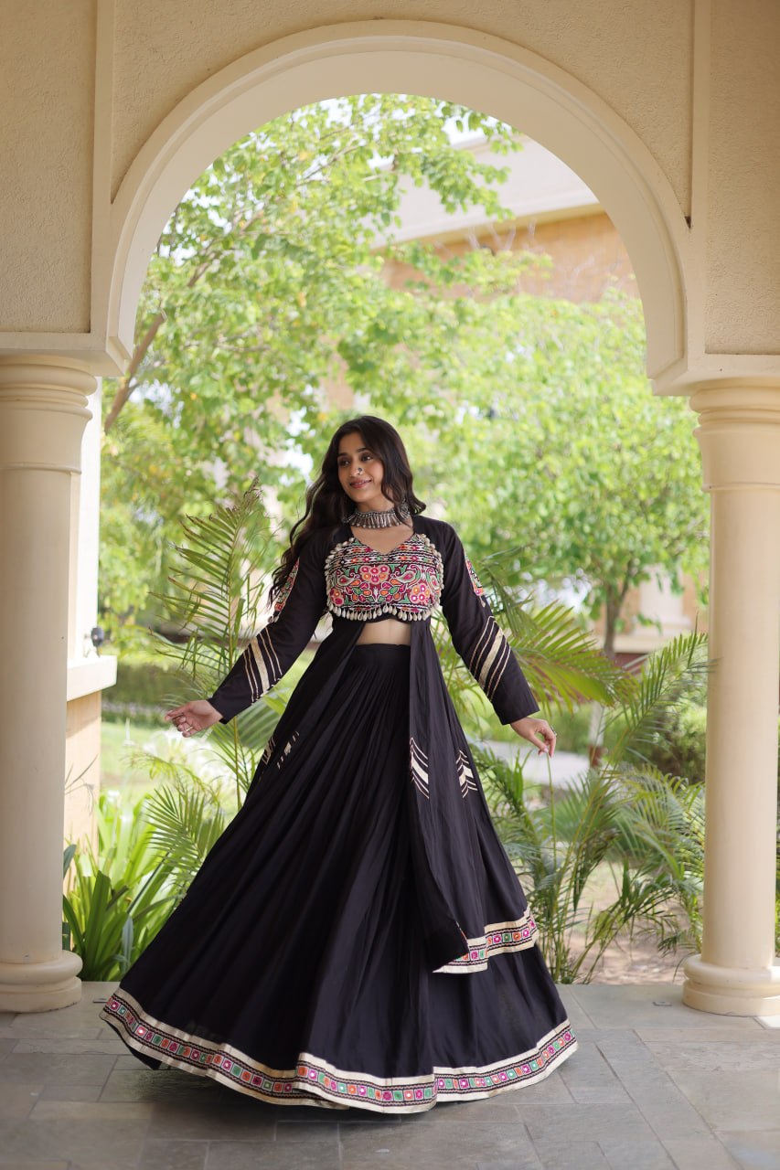 KASHVI BLACK GAMTHI EMBROIDERED MIRROR WORK NAVRATRI LEHENGA CHOLI