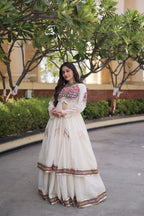 KASHVI WHITE GAMTHI EMBROIDERED MIRROR WORK NAVRATRI LEHENGA CHOLI