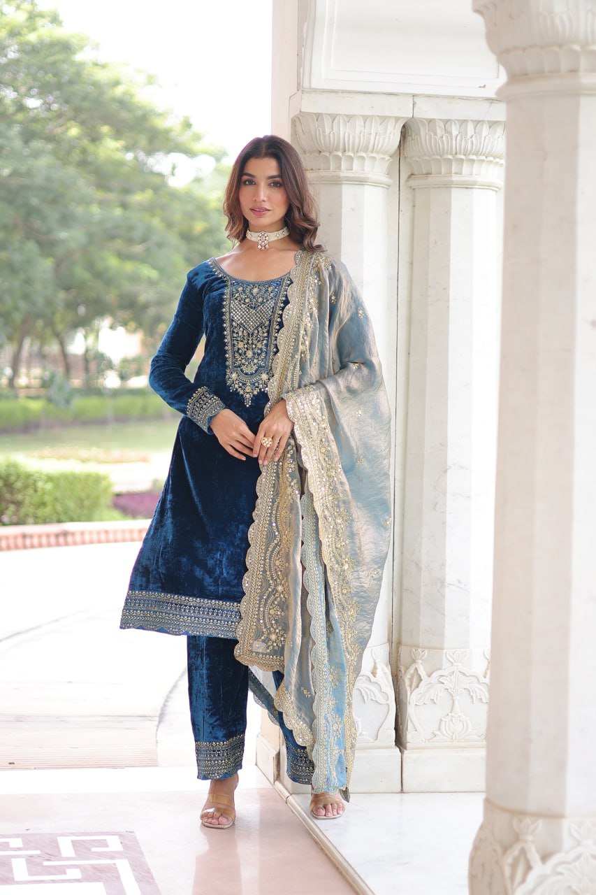 MORPEACH COLOR VELVET BASE SALWAR KAMEEZ