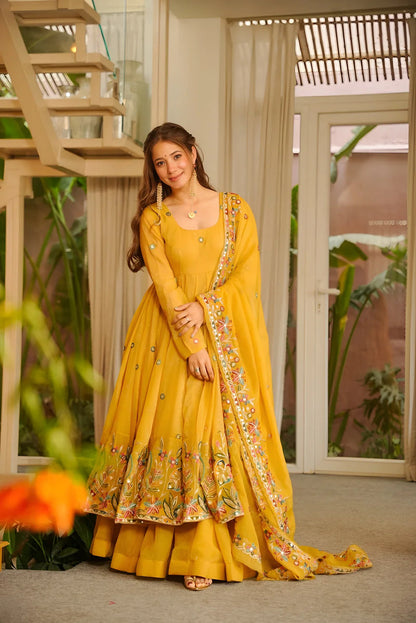 MINAXI FESTIVE SPECIAL YELLOW FLARED ANARKALI SUIT SET