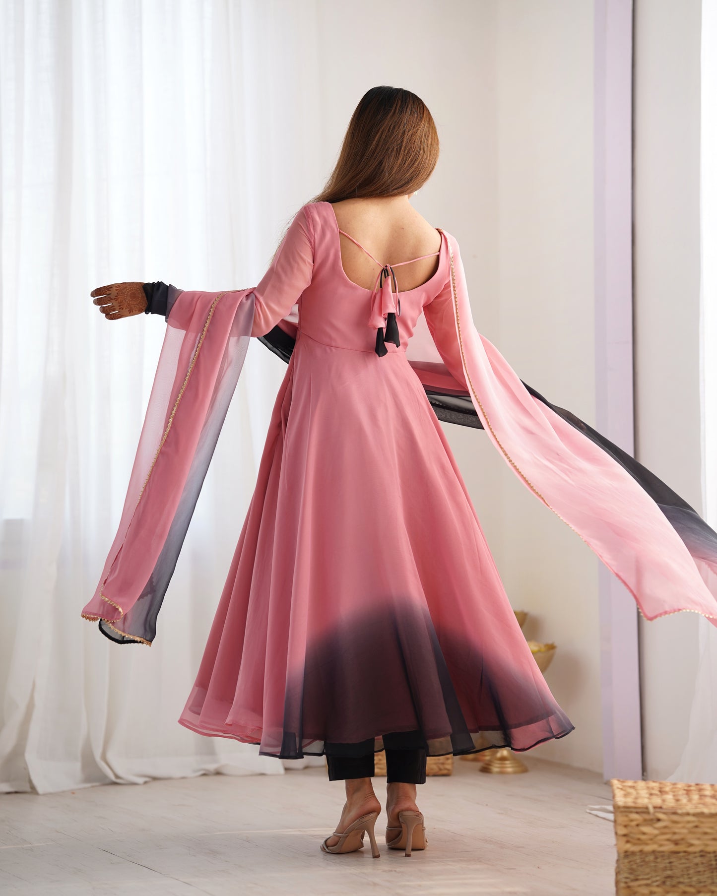 ONION PINK COLOR GEORGETTE BASE ANARKALI SUIT SET OF 3