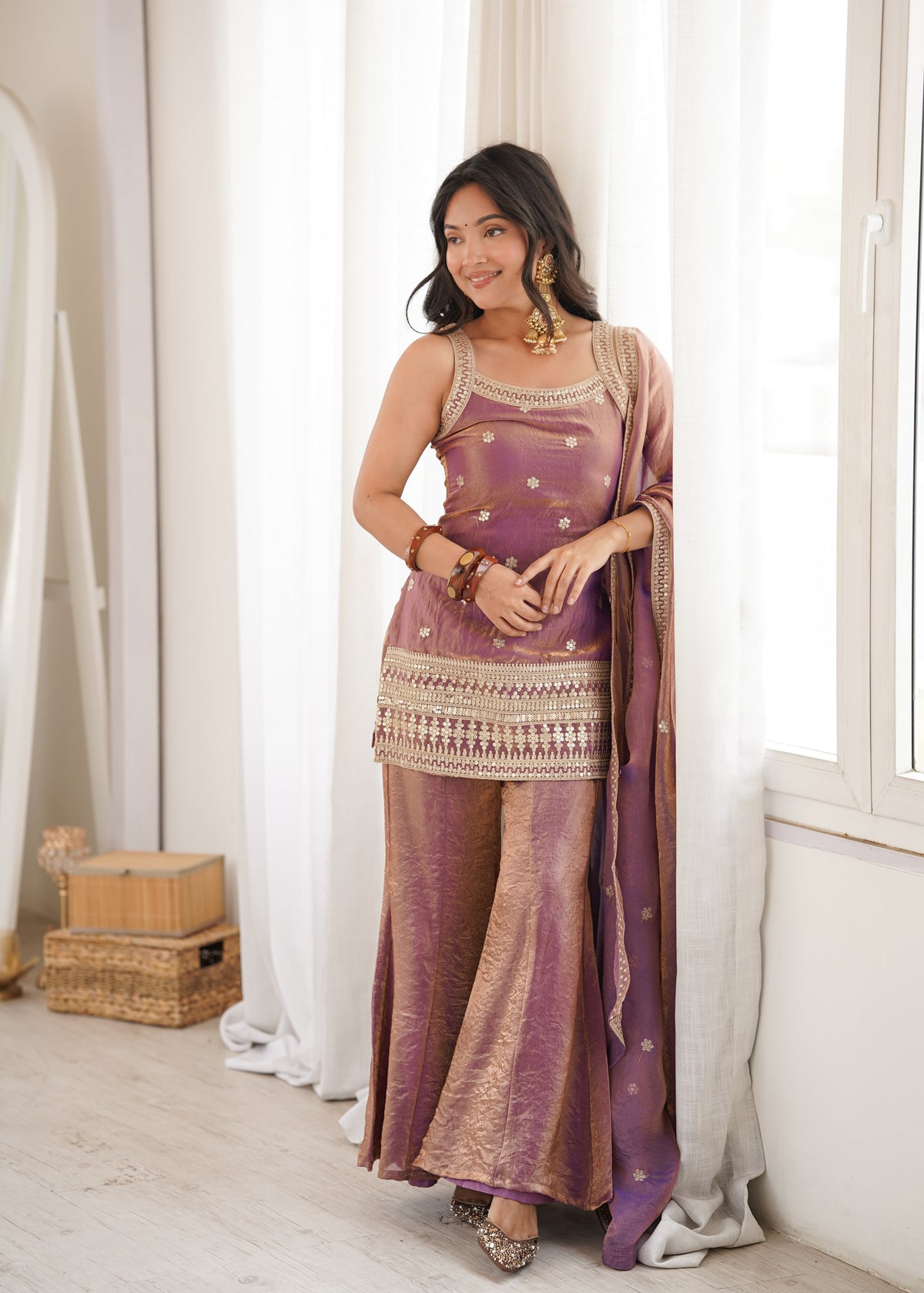 DUSTY PINK FENDY SILK EMBROIDERED KURTA WITH BELL BOTTOM SET