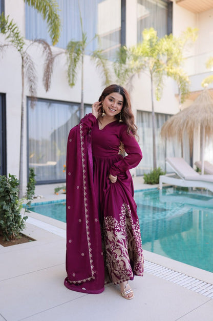 MULBERRY WINE RANGOLI SILK GOWN SET