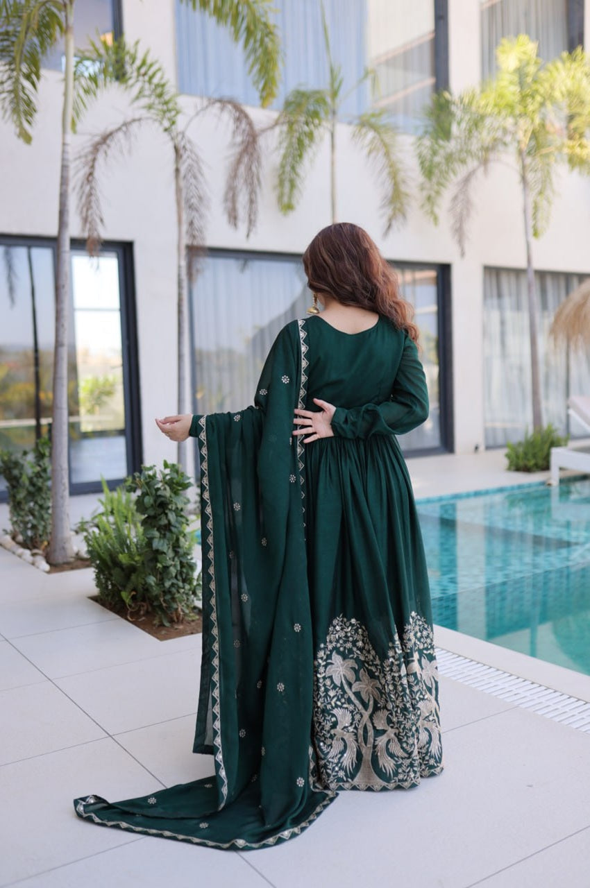 RICH GREEN RANGOLI SILK GOWN SET