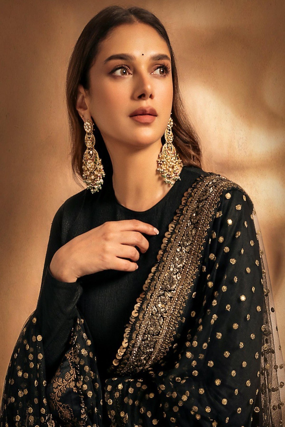 ADITI RAO INSPIRED BLACK GEORGETTE BASE EMBROIDERED ANARKALI SUIT SET