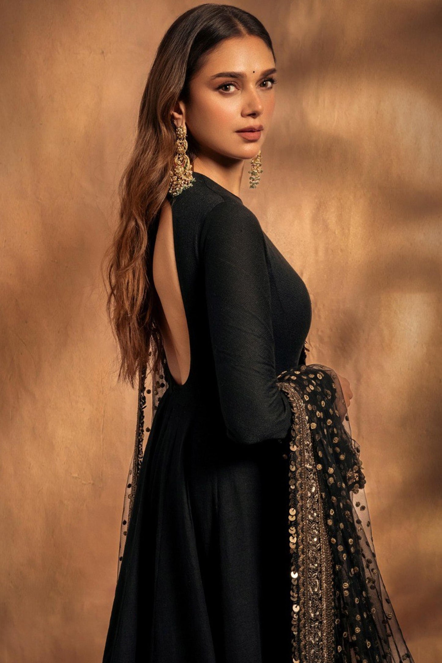 ADITI RAO INSPIRED BLACK RAYON BASE EMBROIDERED ANARKALI SUIT SET